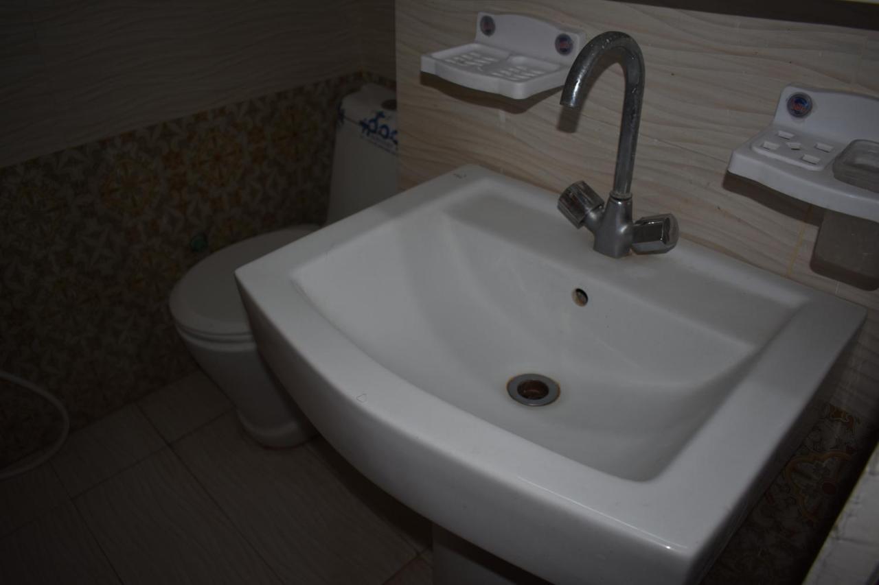 Hotel Kashmir Inn Rawalpindi Zewnętrze zdjęcie